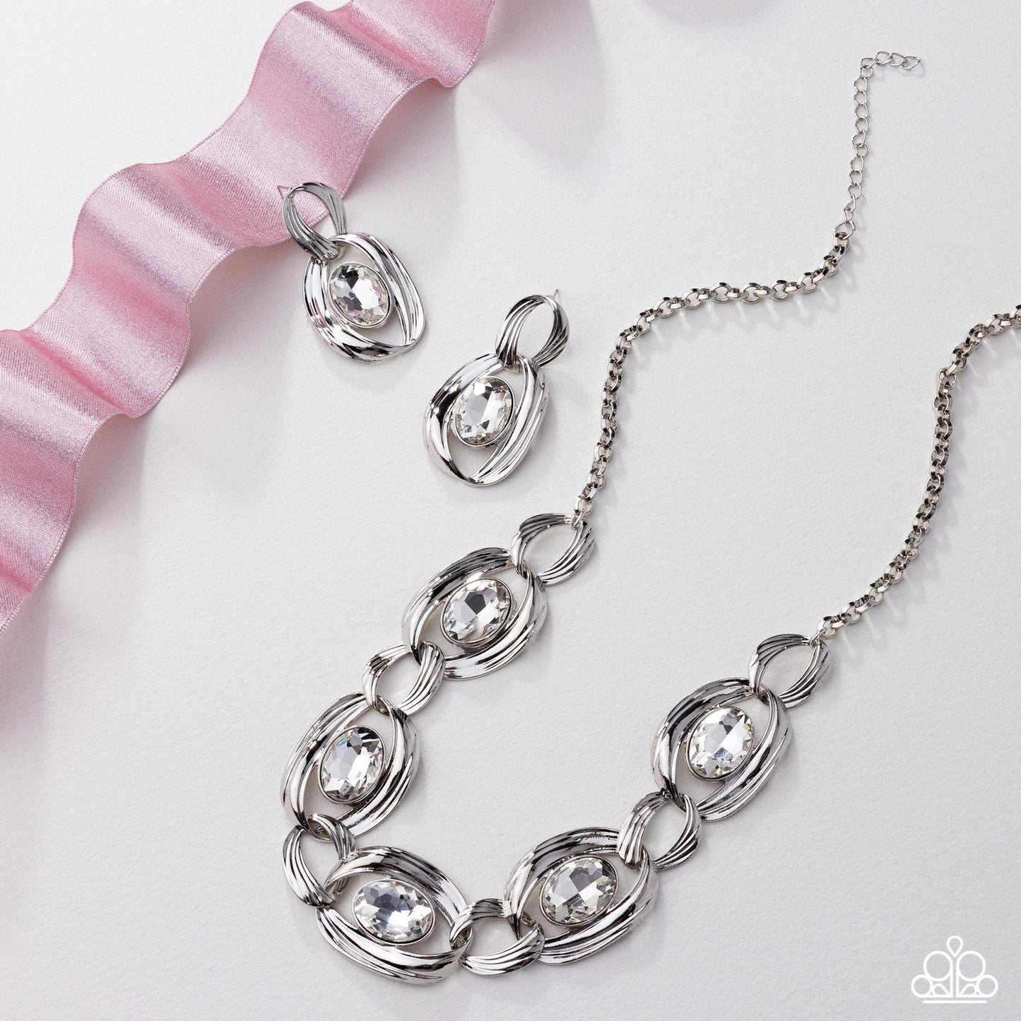 Paparazzi Ambitious Acclaim - White Gem Post Earring Fiercely 5th Avenue Fashion Fix December 2025 E3245