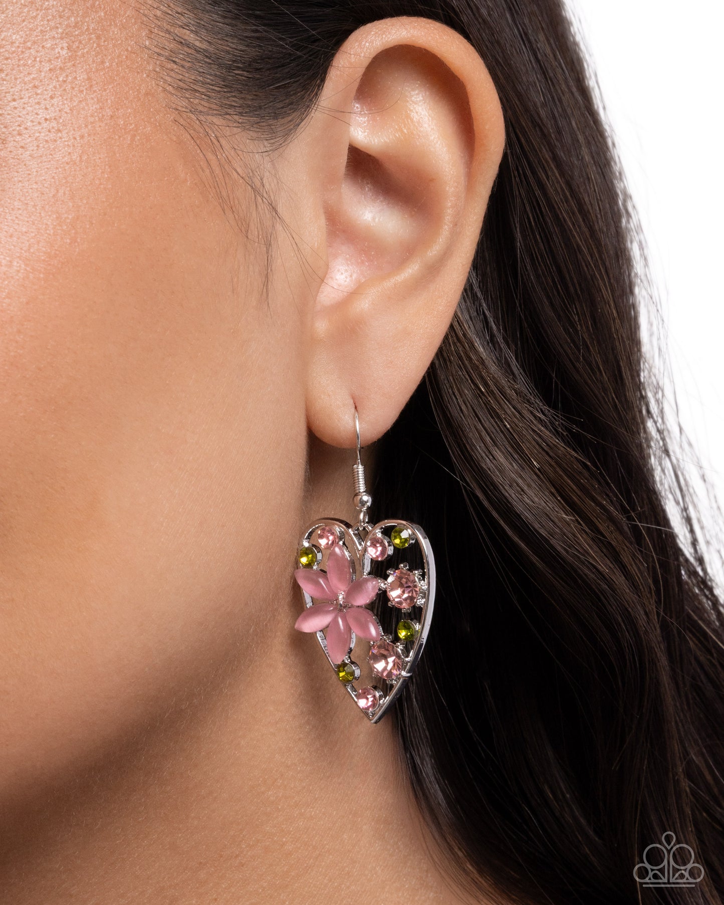 Paparazzi Feminine Freestyle - Pink - Light Rose Rhinestone Silver Heart Earring E3341