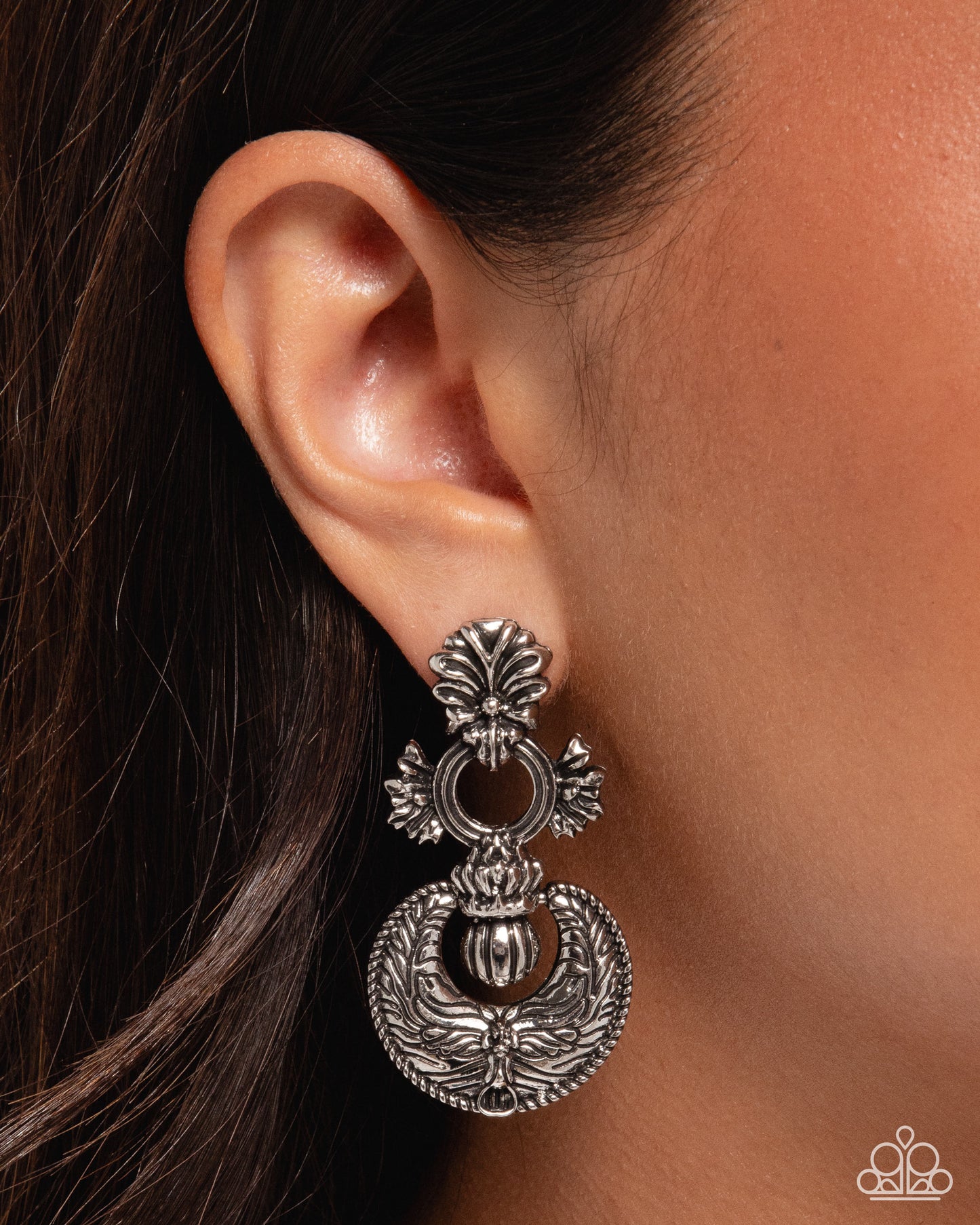 Paparazzi Officially Ornate - Silver Filigree Doorknocker Style Earring E3240