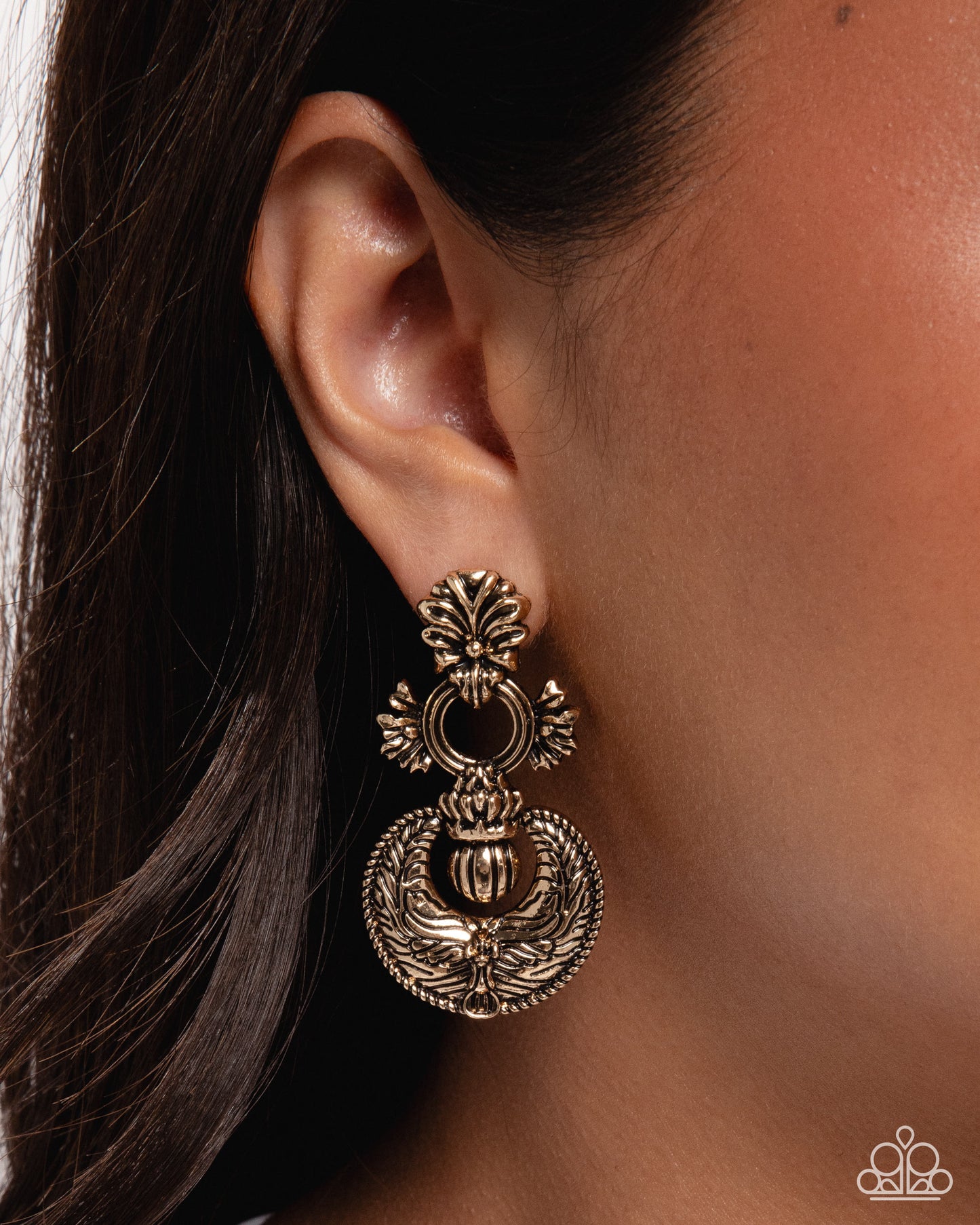 Paparazzi Officially Ornate - Gold, Antiqued Gold Doorknocker Style Earring E3176