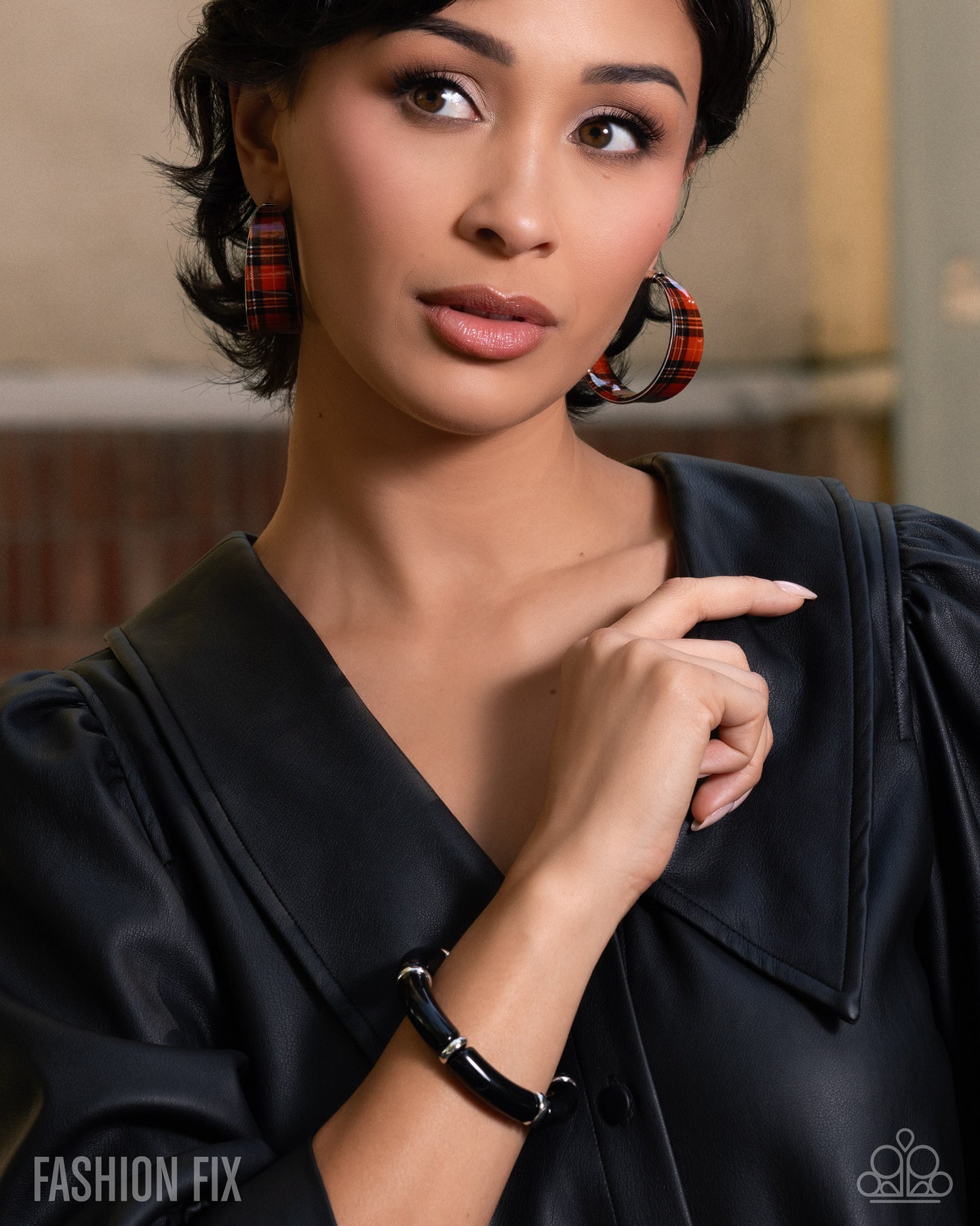 Paparazzi Wondrous Winter - Black & Silver Stretch Bracelet Sunset Sightings Fashion Fix December 2025 B2538