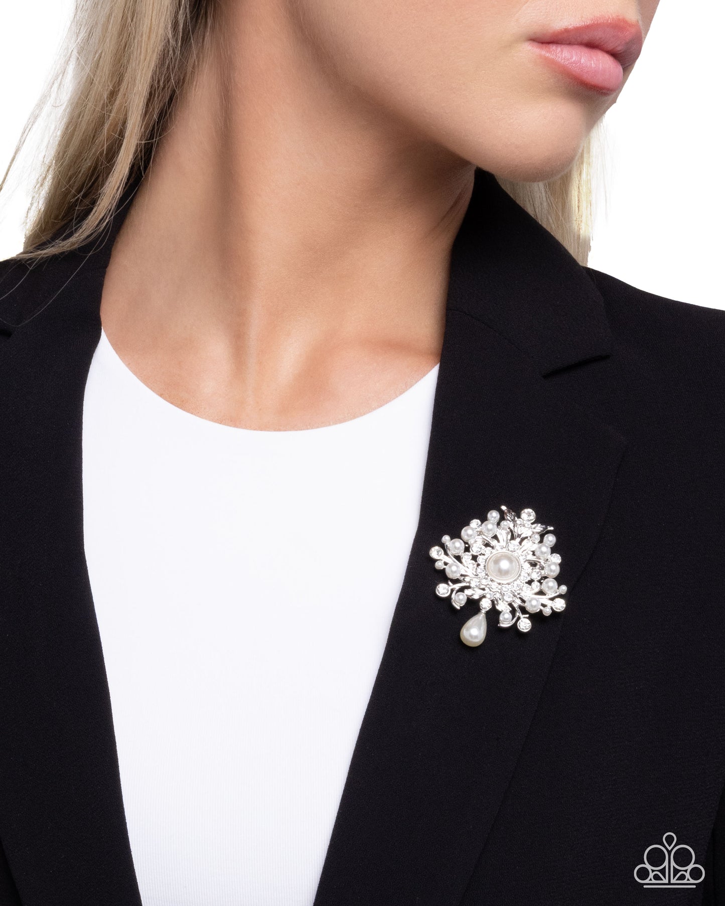 Paparazzi Perennial Polish - White Pearl & Rhinestone Lapel Pin Brooch BR037