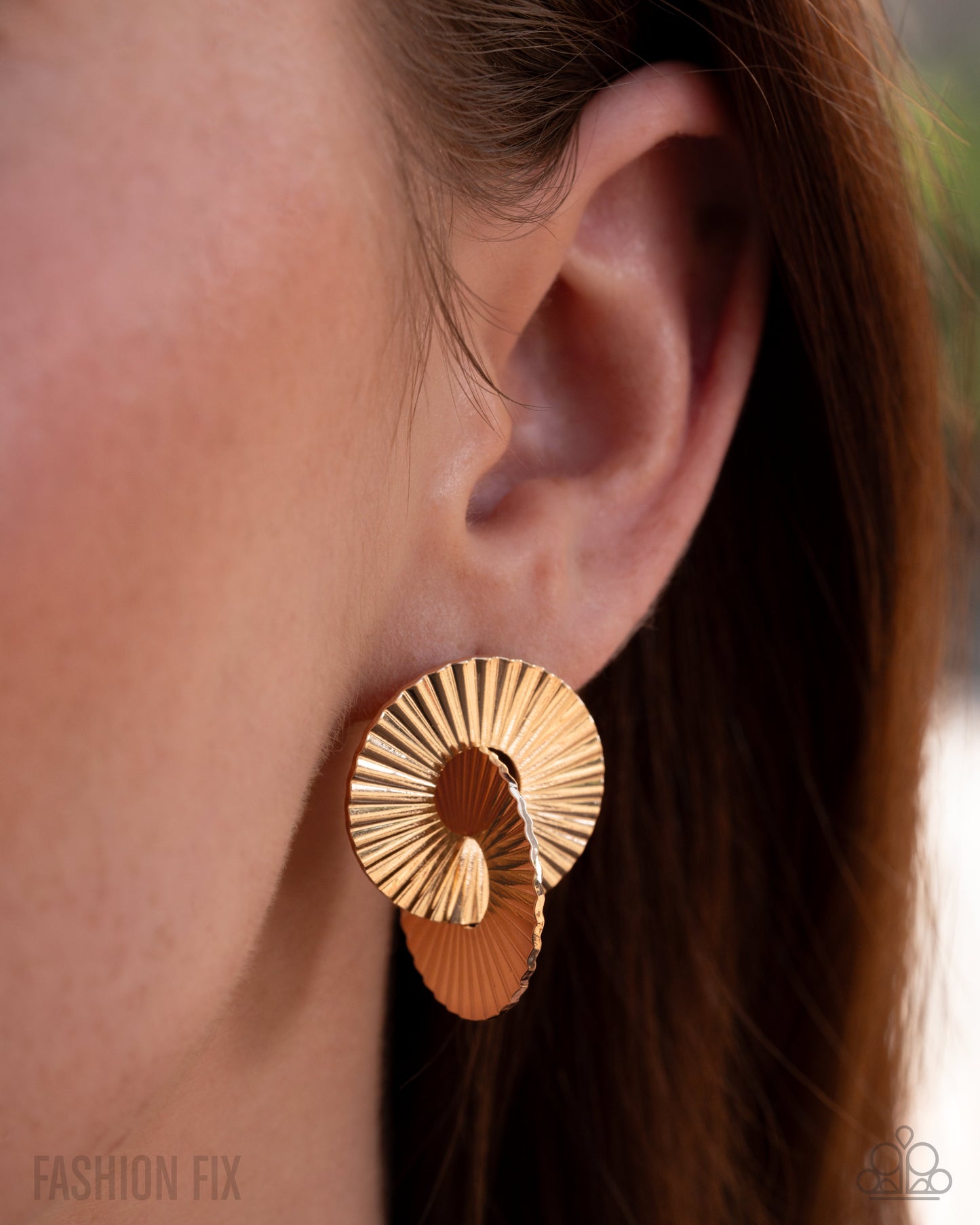 Paparazzi Perceptive Prize - Gold Post Earring Sunset Sightings Fashion Fix February 2026