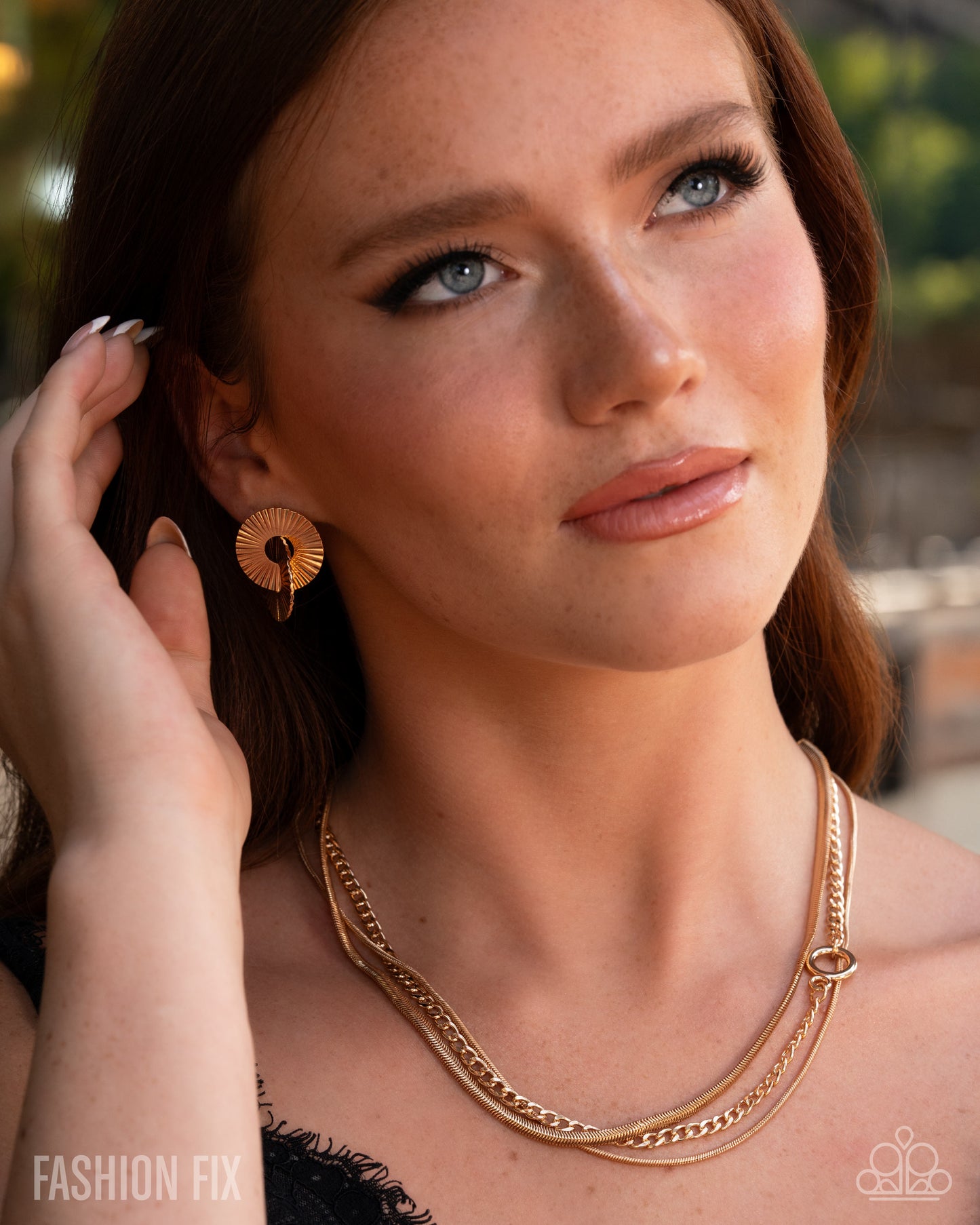 Paparazzi Perceptive Prize - Gold Post Earring Sunset Sightings Fashion Fix February 2026