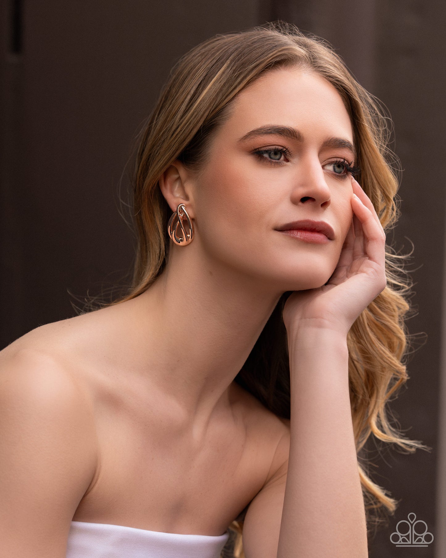 Paparazzi Sturdy Sheen - Rose Gold High Sheen Post Earring E3412