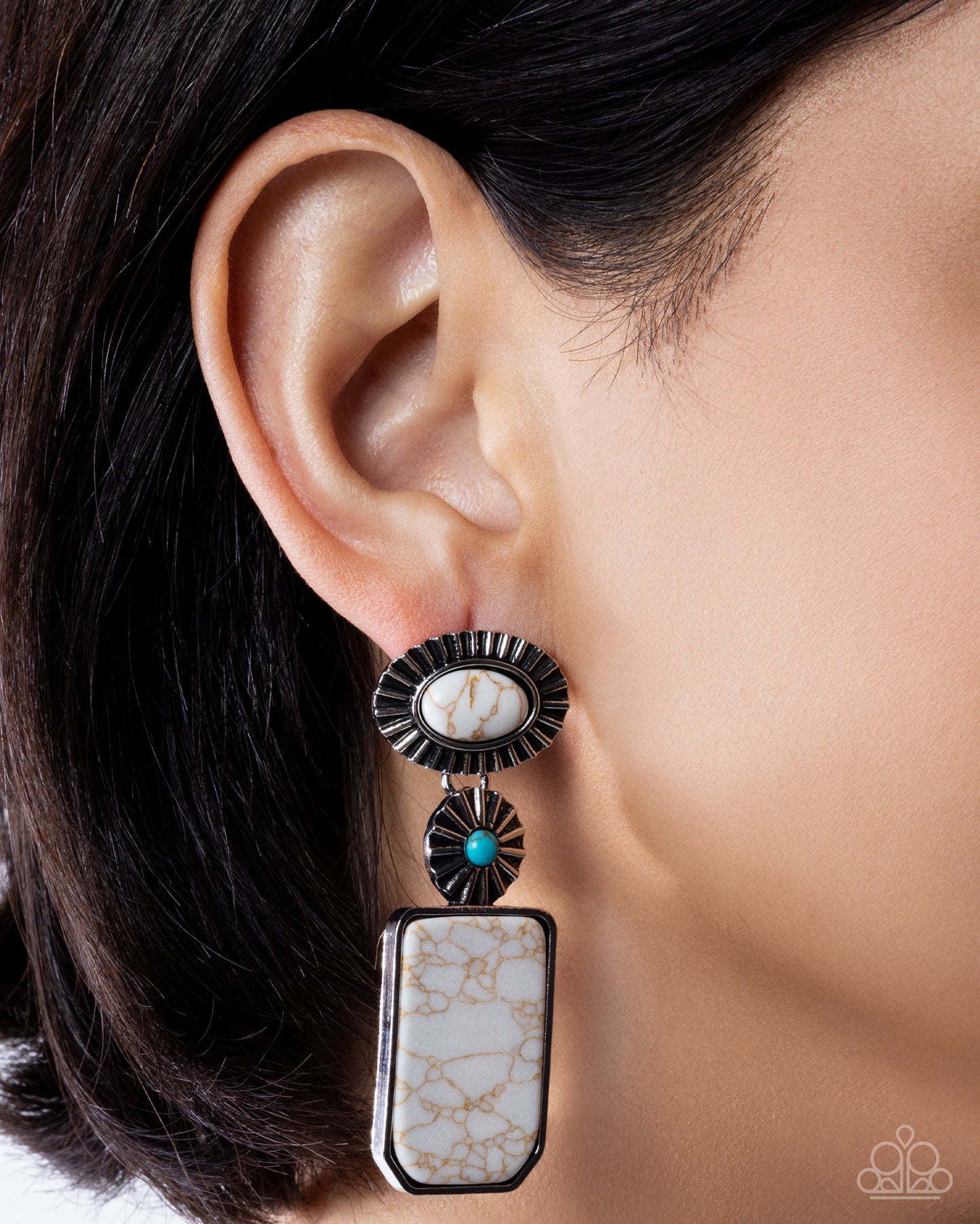 Paparazzi Noteworthy Navigation - White Stone Santa Fe Style Earring