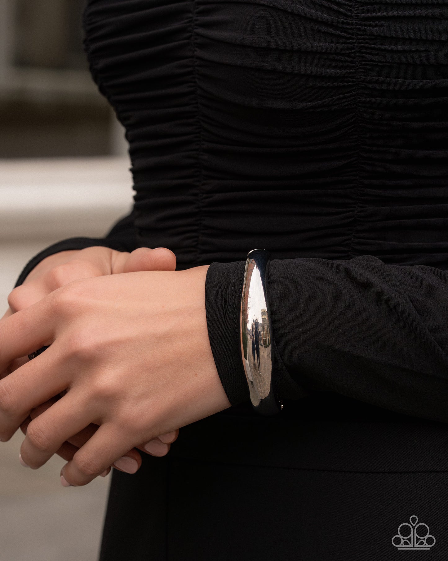 Paparazzi Stackable Sheen - Silver Hinge Bracelet B2696