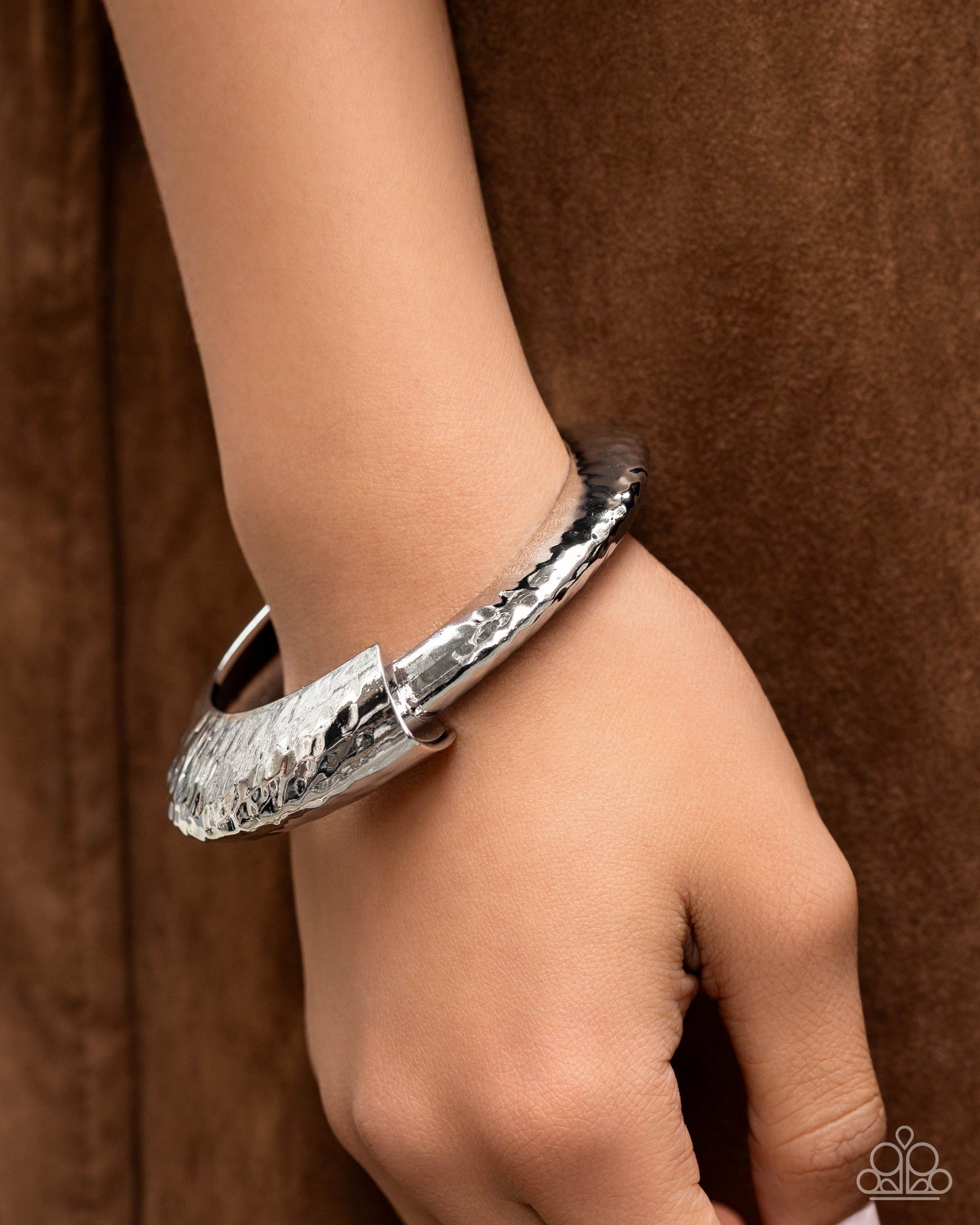 Paparazzi Stately Sass - Silver Hammered Hinge Bracelet B2495