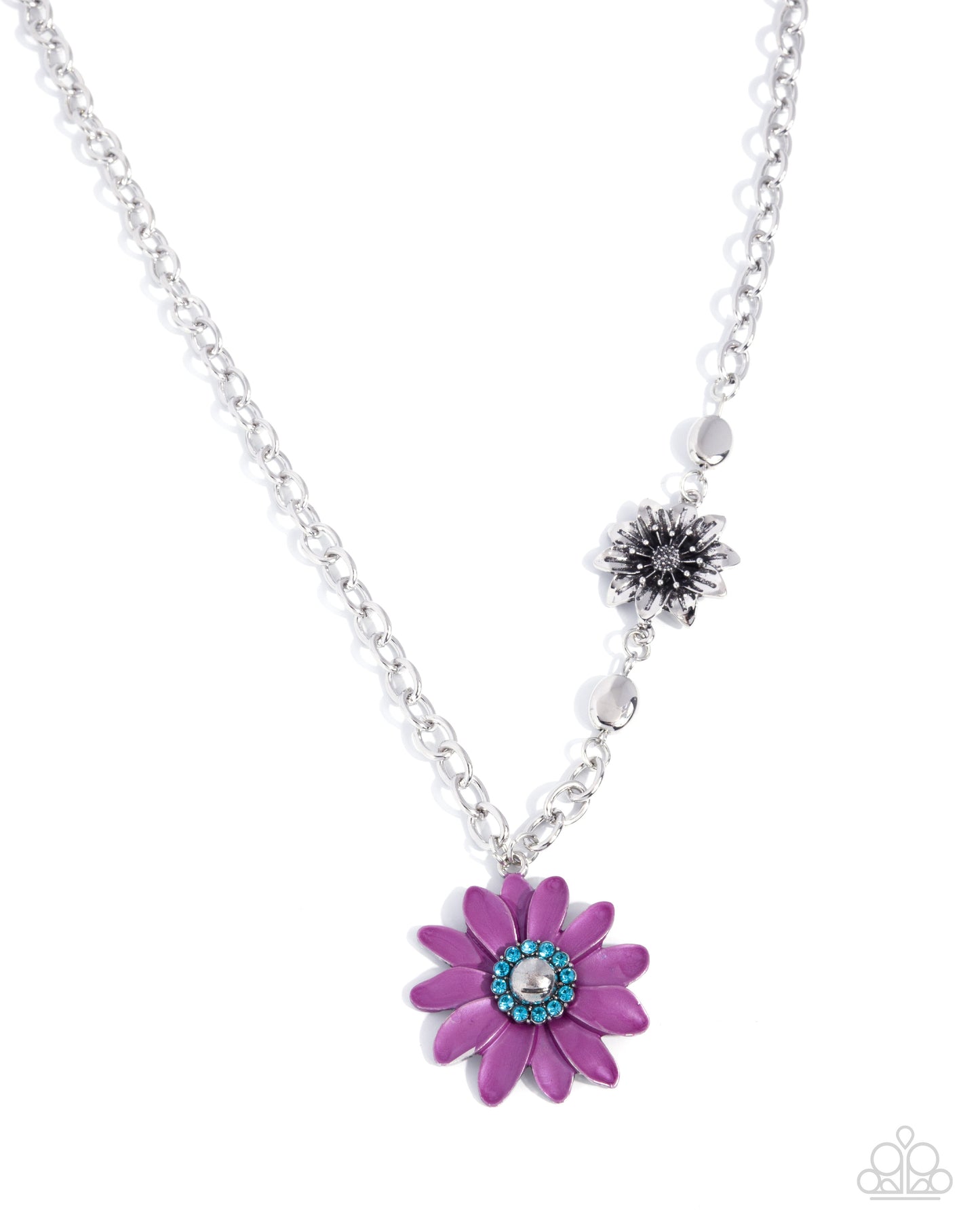 Paparazzi Sporadic Springtime - Purple Flower Necklace N3960