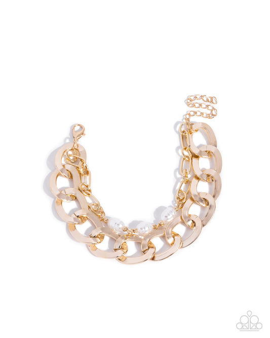 Paparazzi Poised Potential - Gold Paperclip Chain White Pearl Bracelet