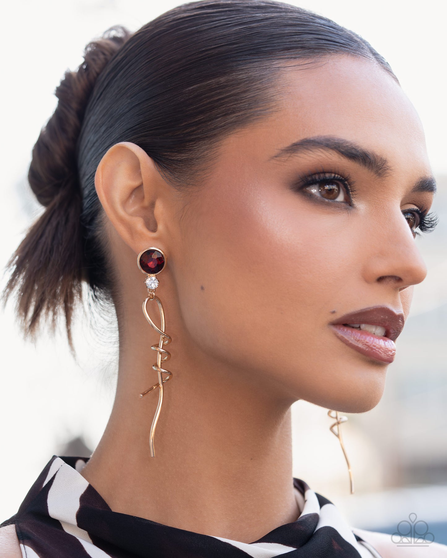 Paparazzi Pretty Pirouette - Brown Topaz Gem Gold Elongated Earring E3429