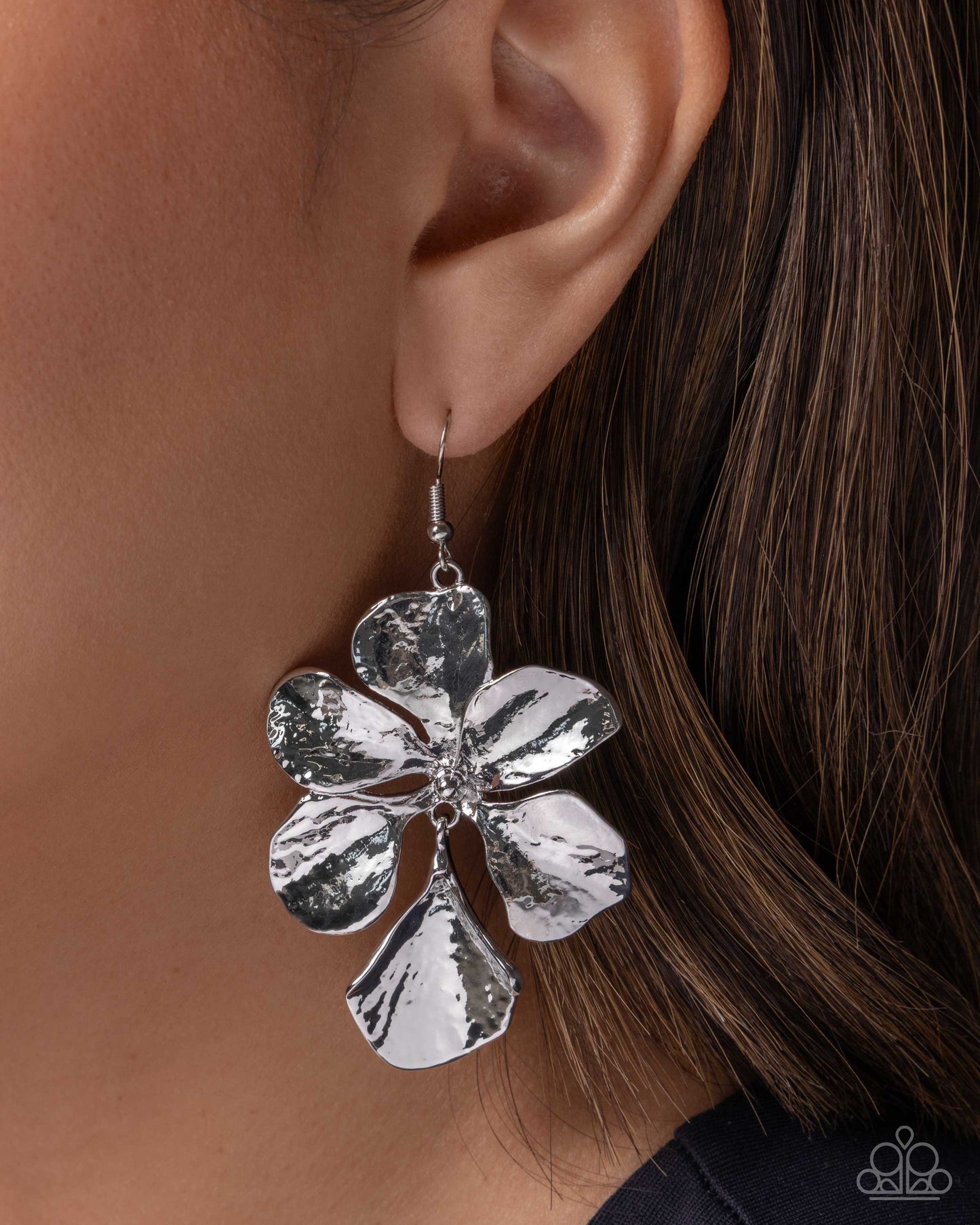 Paparazzi Petaled Phrase - Silver Hammered Flower Earring E3369