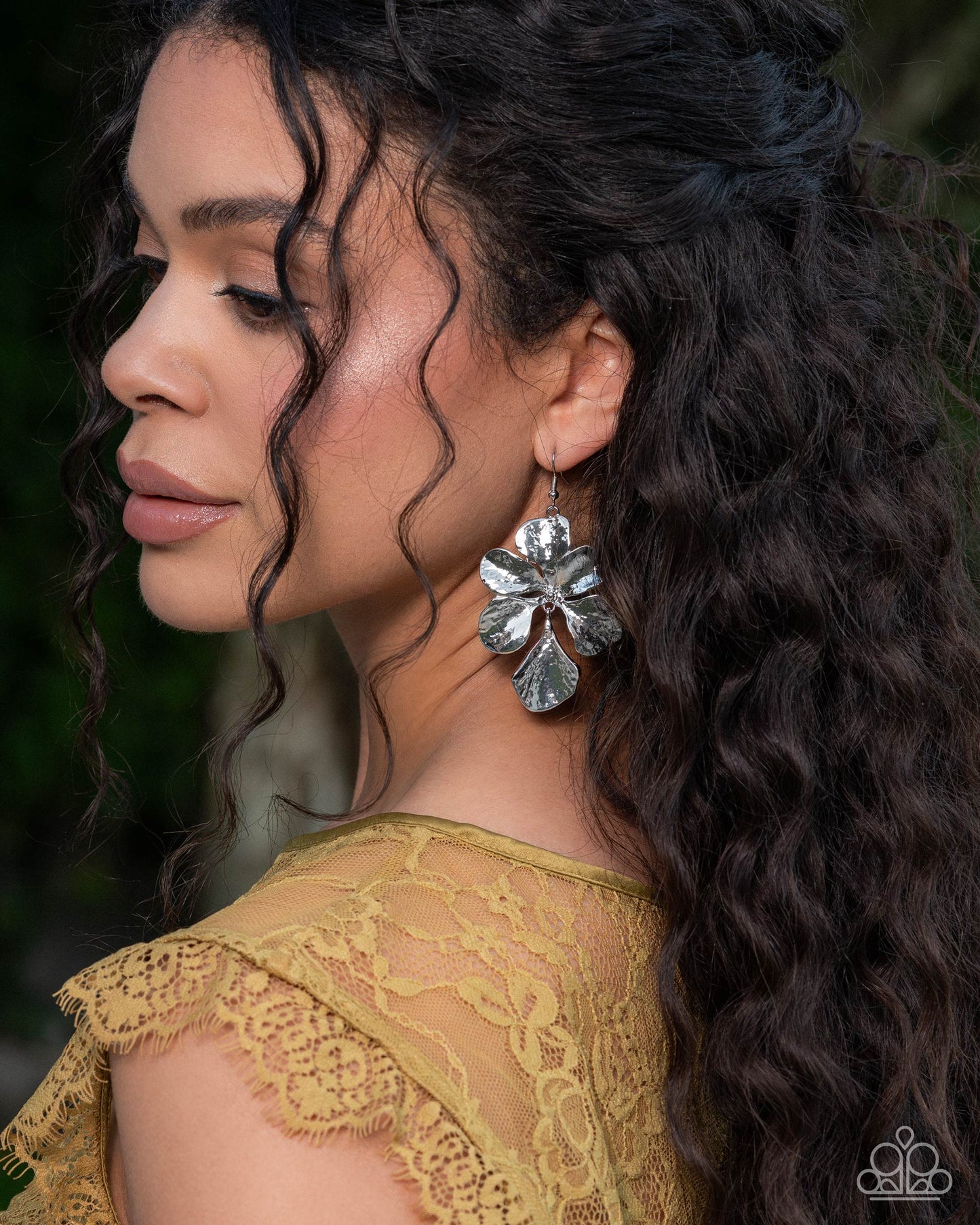 Paparazzi Petaled Phrase - Silver Hammered Flower Earring E3369