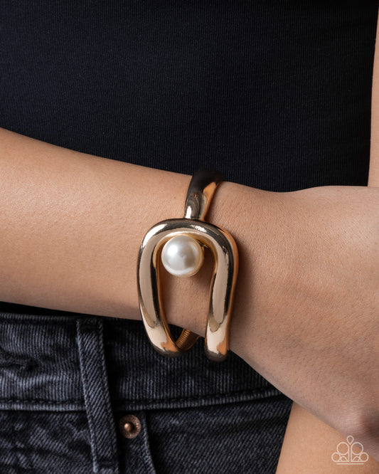 Paparazzi Sense of Grace - Gold & White Pearl Cuff Bracelet B2307