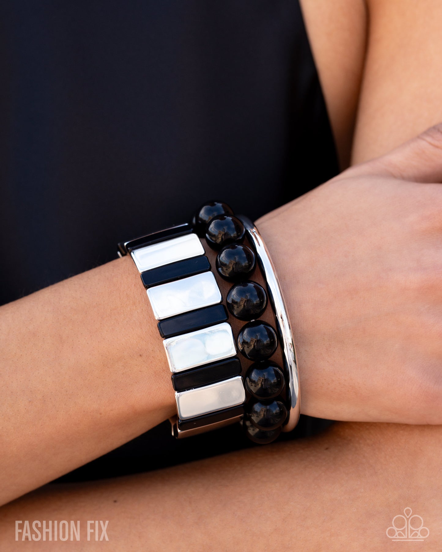 Coastal Cadence - Black