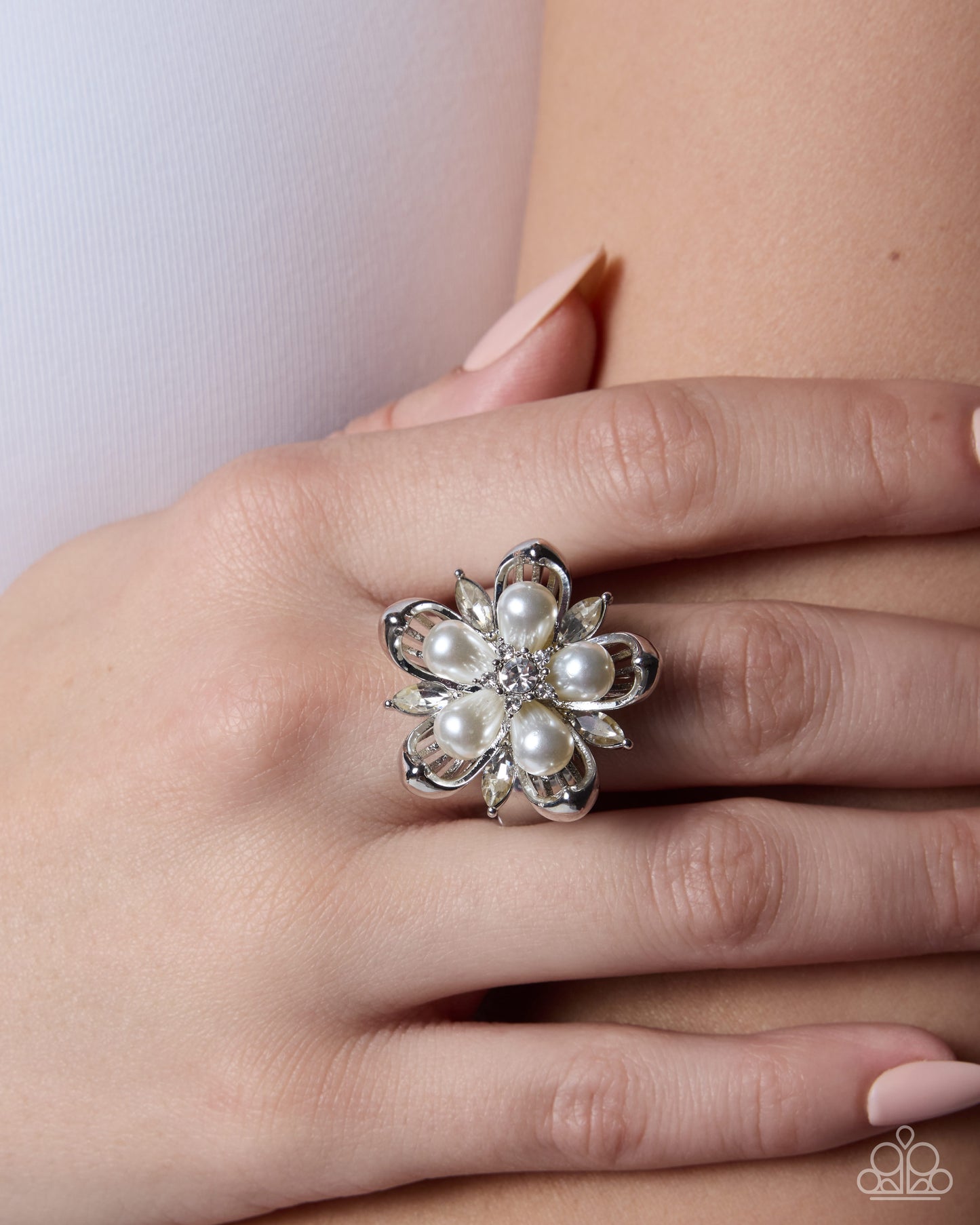 Paparazzi Giving Glitz - White Pearl Silver Flower Ring