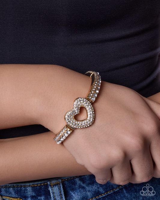 Paparazzi Delightful Daydream - Gold Heart Bracelet