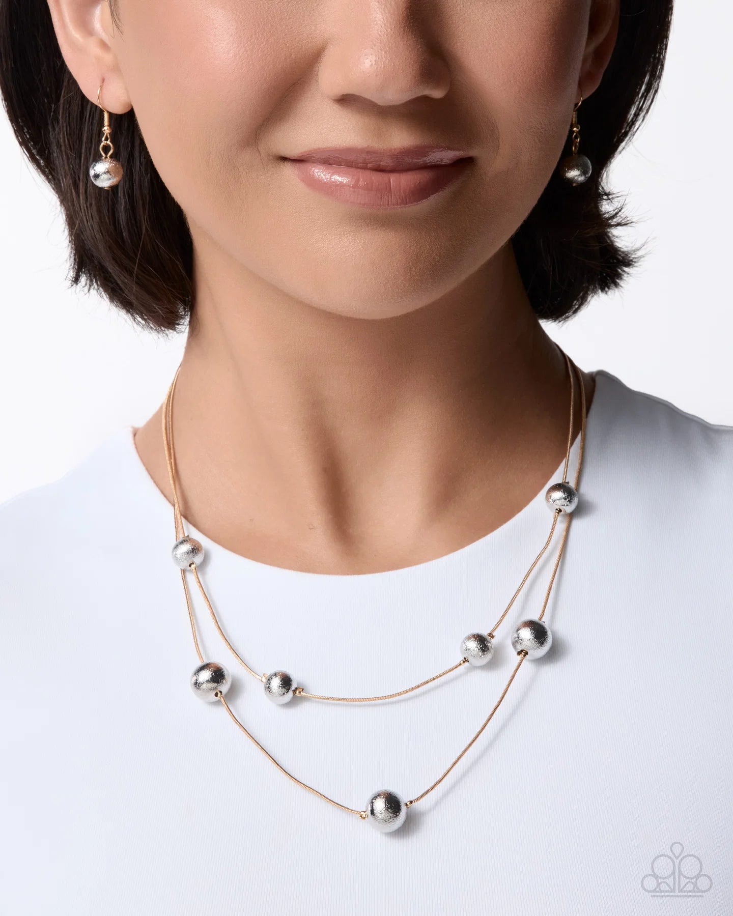 Paparazzi Chic Cadence - Multi Silver & Gold Multi Metal Necklace