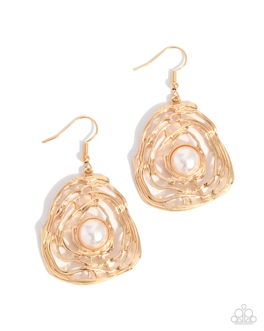 Paparazzi Wall Street Wardrobe - Gold Molten Detail & White Pearl Earring