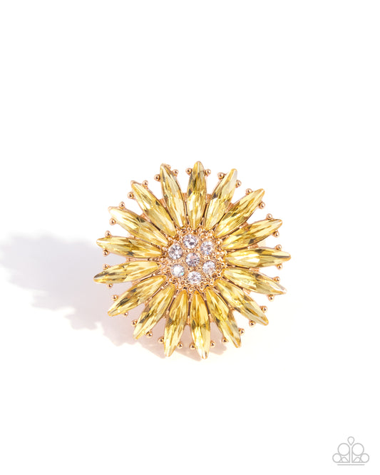 Paparazzi Sprinkle of Sunshine - Yellow Gem Flower Ring