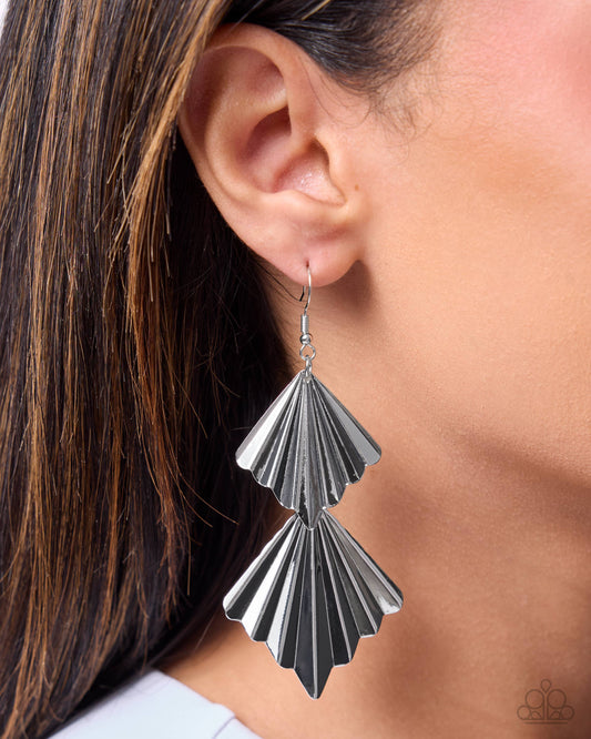 Paparazzi Comfortably Crimped - Silver Crimped Elongated Earring E3568