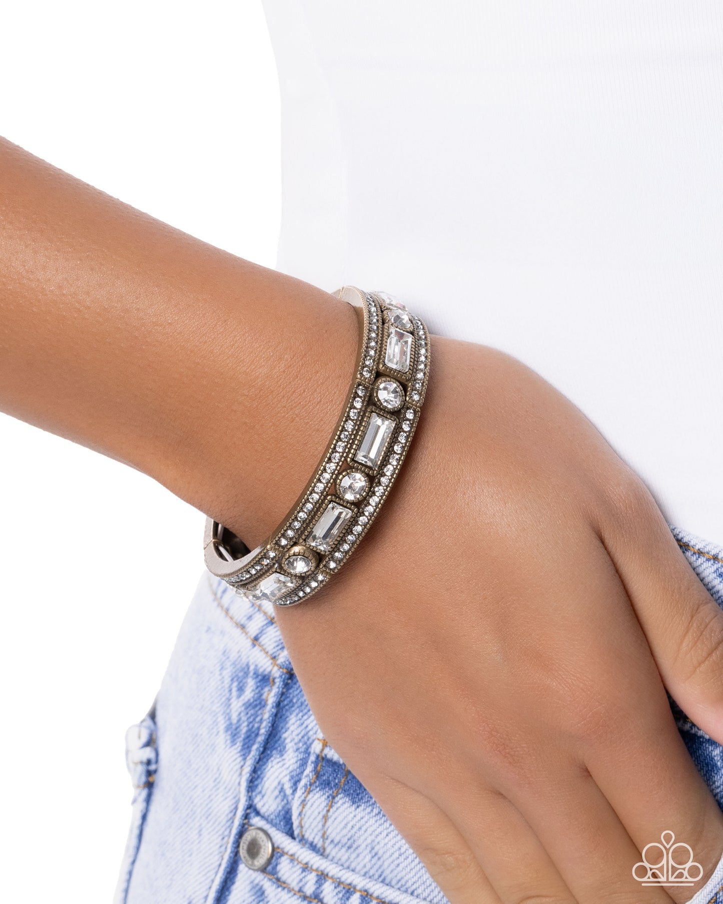 Paparazzi Twinkling Tiers Brass & White Gem Stretch Bracelet