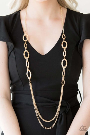 Street Beat - Gold Hammered Ring & Chain Necklace Paparazzi N0267