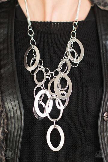 A Silver Spell Blockbuster Necklace Paparazzi N0010