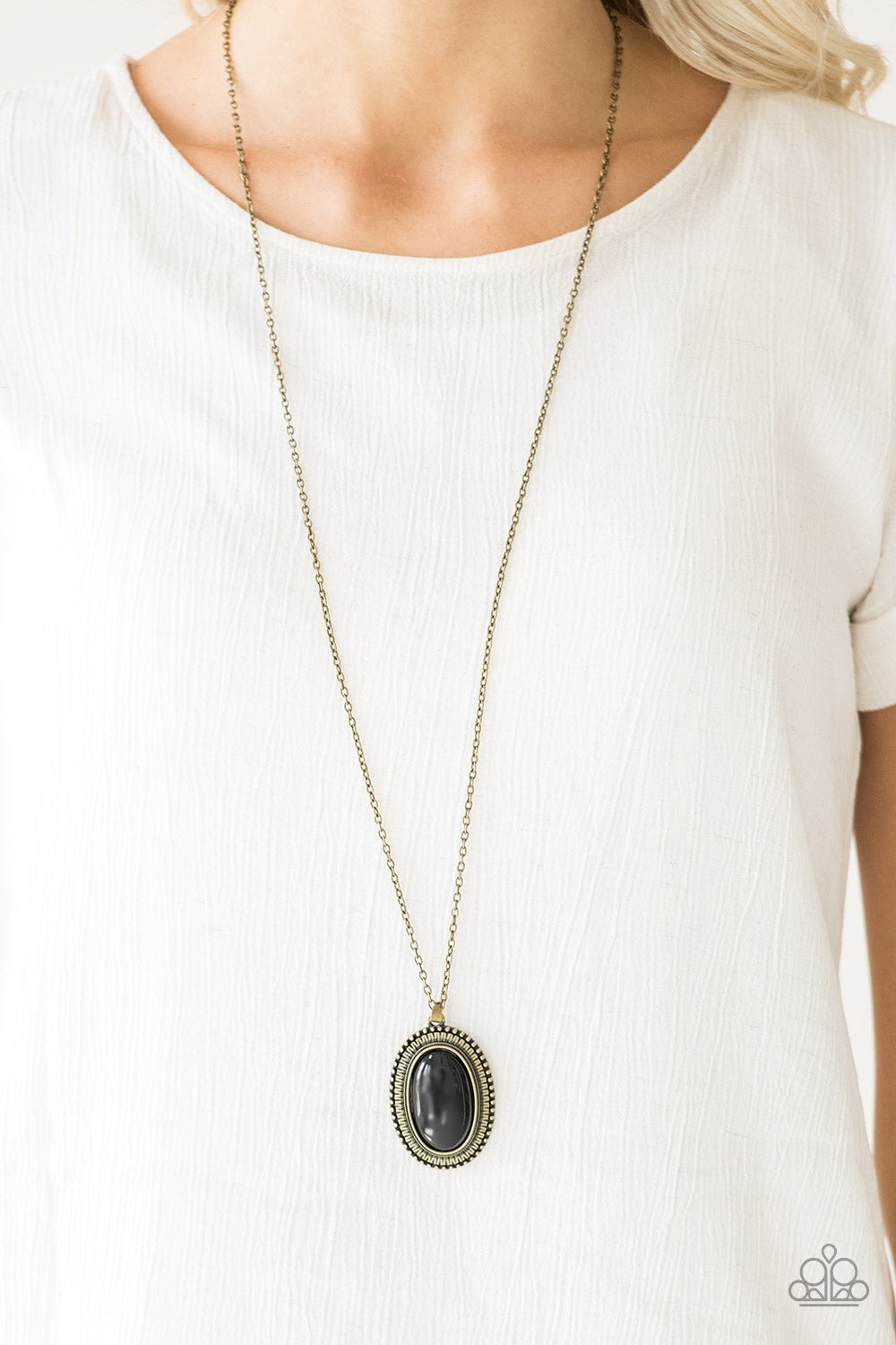 Practical Prairie Brass Necklace Paparazzi N0205
