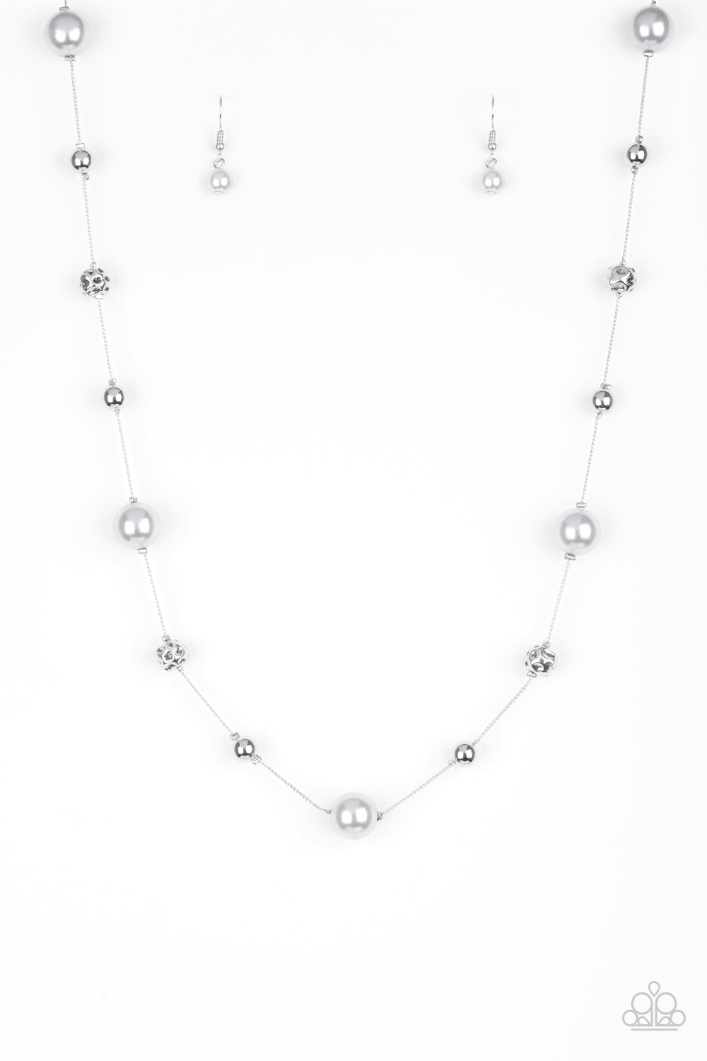 Eloquently Eloquent - Silver Pearly Accent & Hammered Silver Bead Necklace Paparazzi N1742