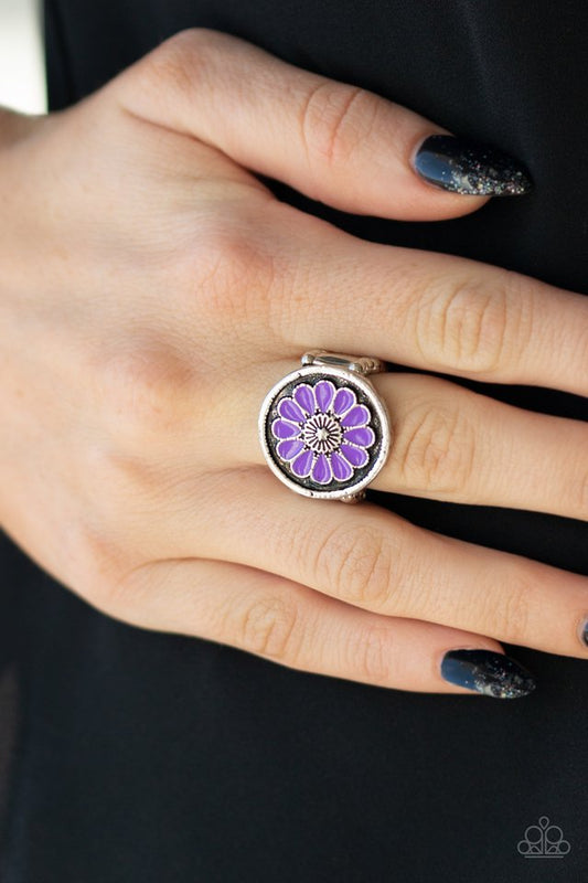 Garden View Purple Antiqued Floral Ring Paparazzi R0013