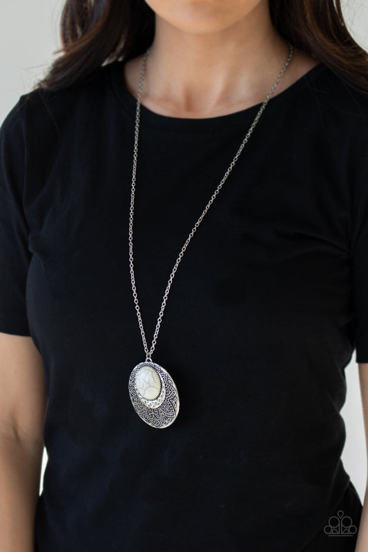 Medallion Meadow White Cracked Stone Necklace Paparazzi N0693