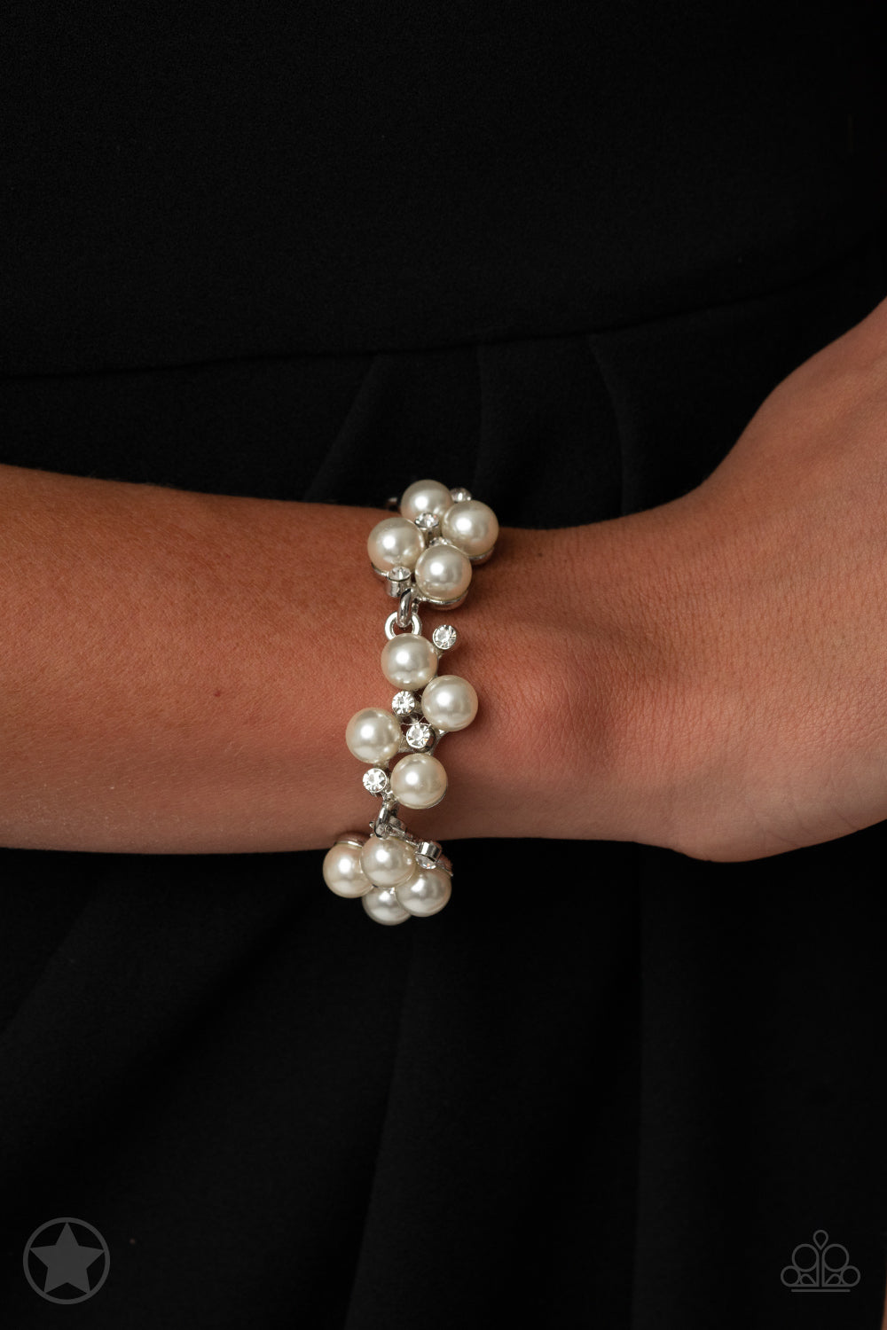 I Do White Pearl & Rhinestone Blockbuster Bracelet Paparazzi B0147