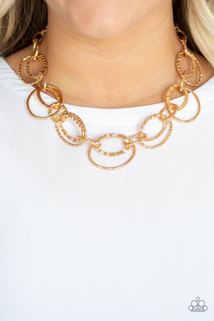 Bend OVAL Backwards Gold Necklace N0160