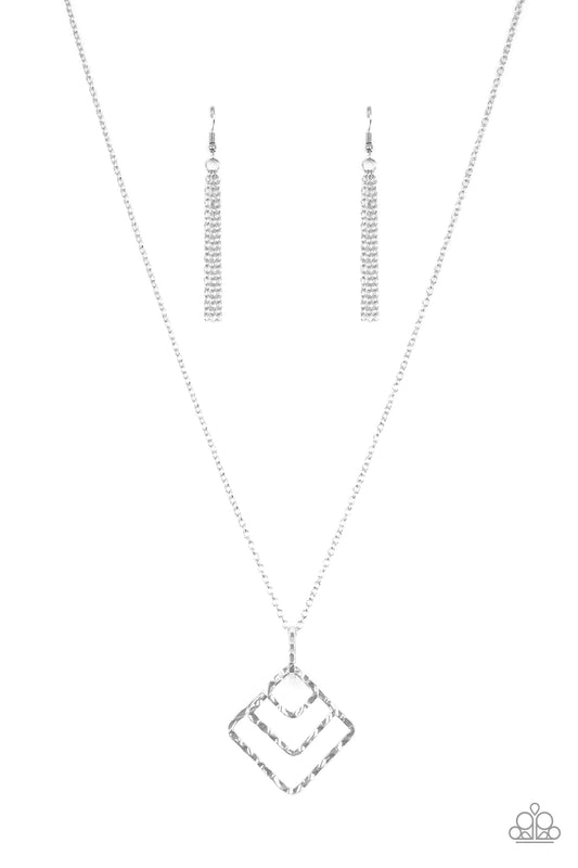 Square It Up Silver Hammered Necklace Paparazzi N0113