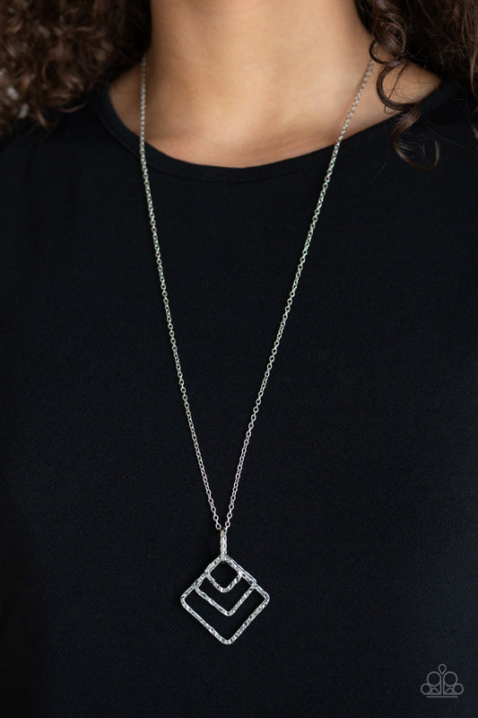 Square It Up Silver Hammered Necklace Paparazzi N0113