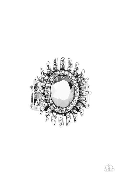 Ultra Luxe Silver Hematite Oval Rhinestone Ring Paparazzi R0110