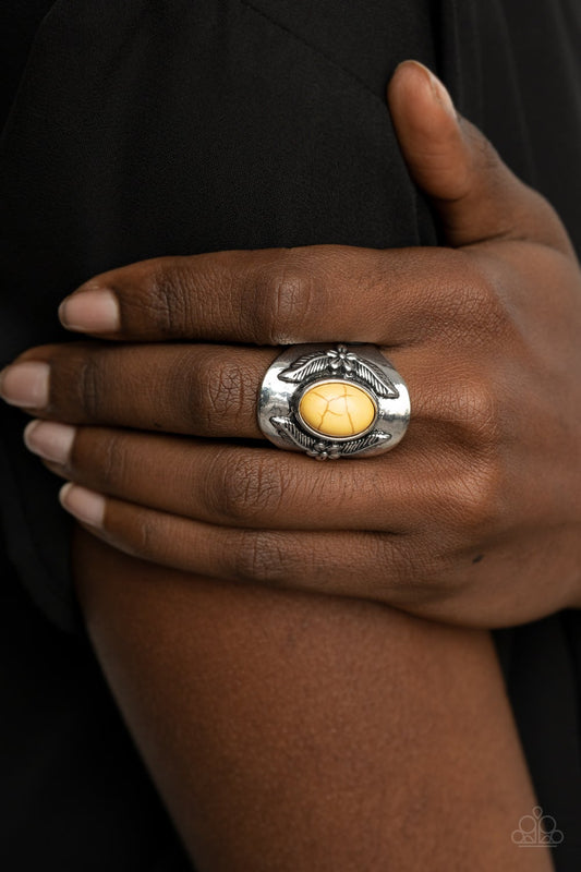 Santa Fe Sanctuary Yellow Cracked Stone Ring Paparazzi R0088