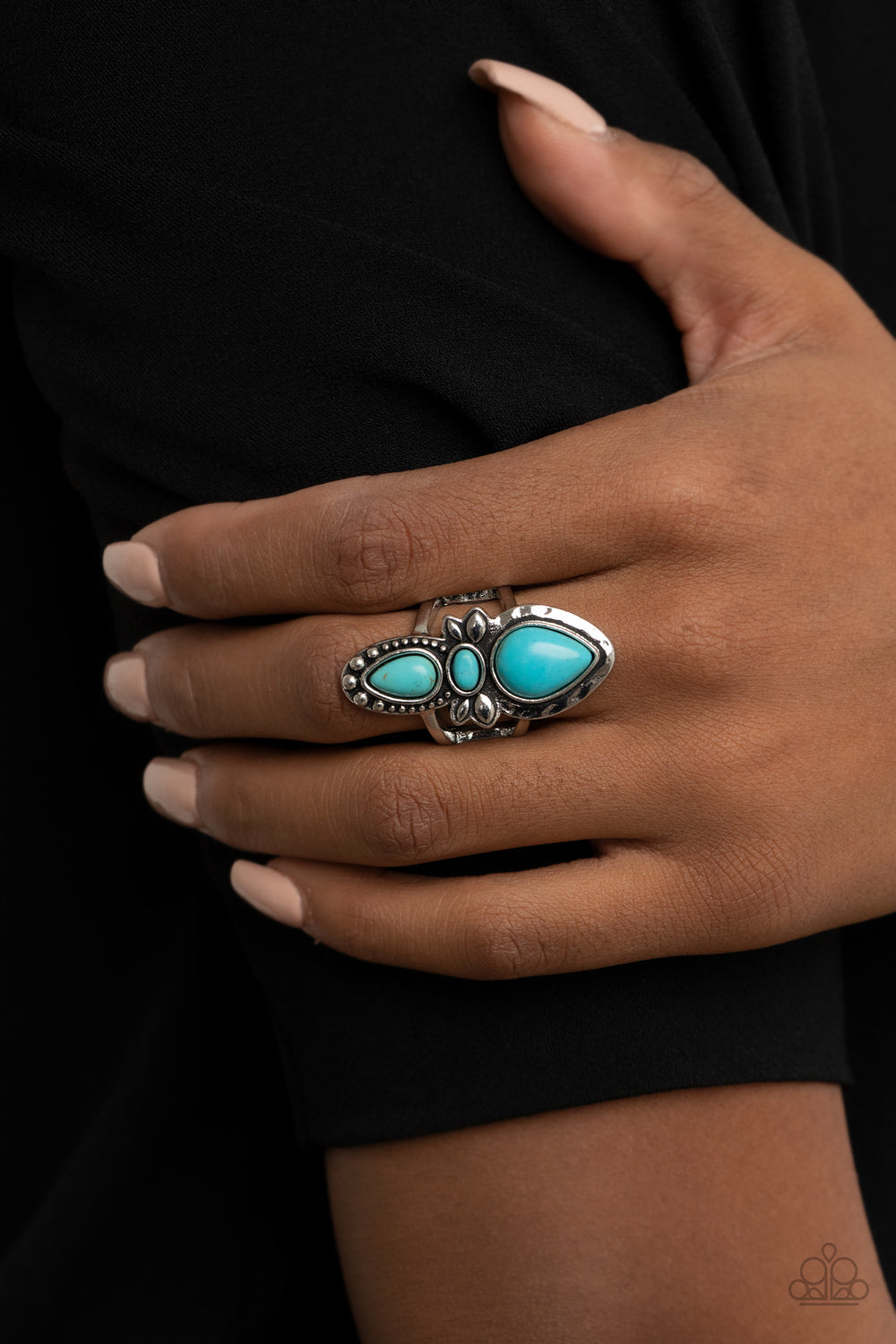 In a BADLANDS Mood - Blue Cracked Stone Ring Paparazzi R0154