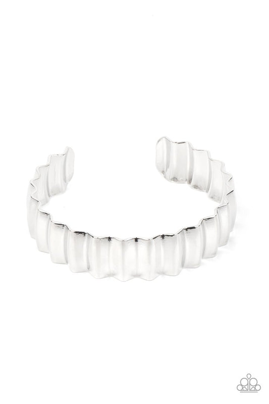 Across The HEIR-Waves Silver Bracelet Paparazzi B0121