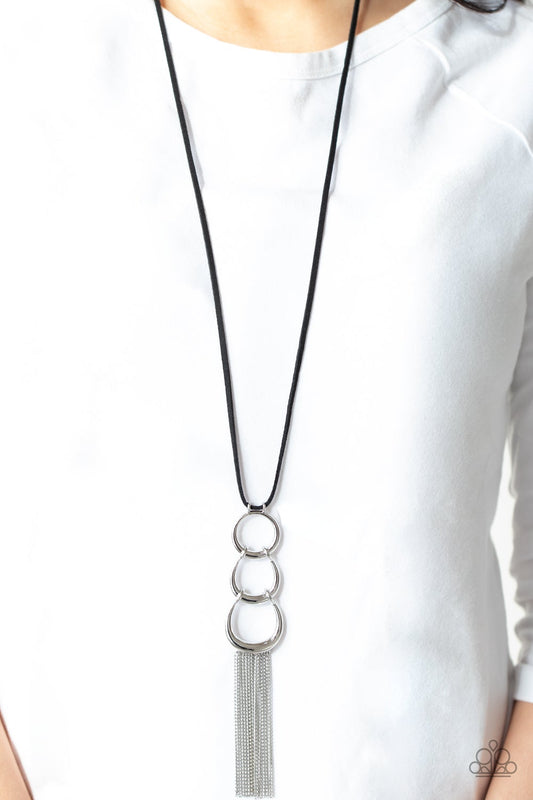Industrial Conquest Black Necklace Paparazzi N0537
