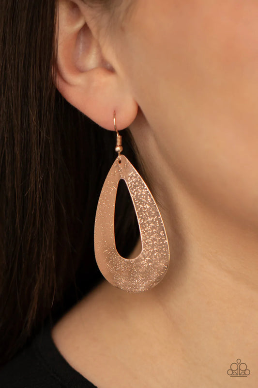 Hand It Oval! Rose Gold Earring Paparazzi E0860