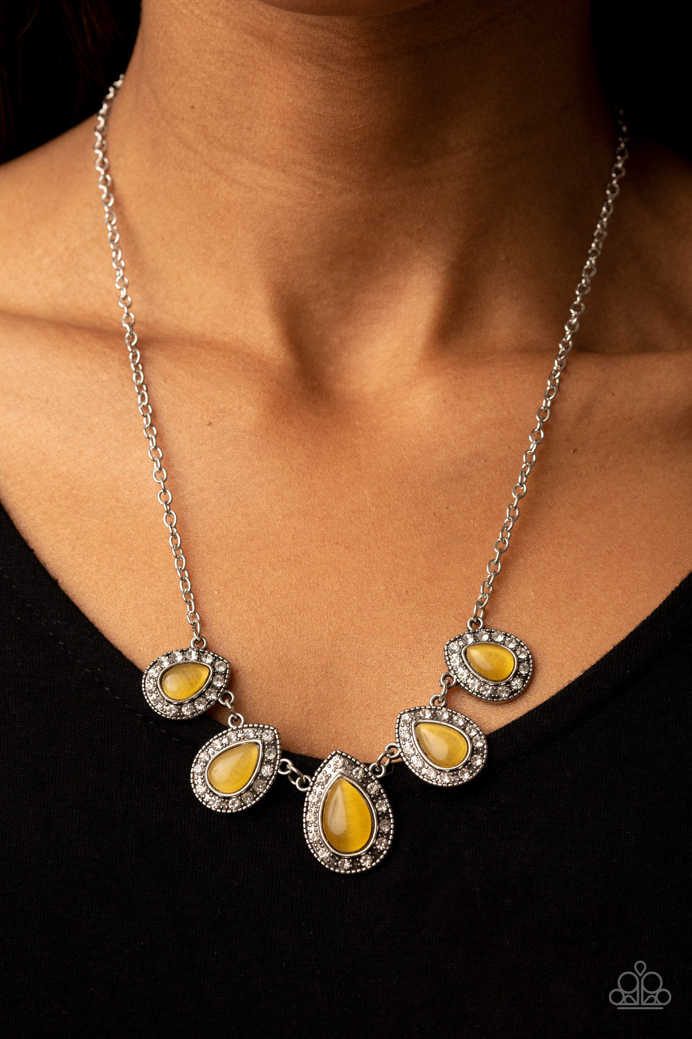 Everlasting Enchantment - Yellow Cat's Eye Stone Necklace Paparazzi N0681