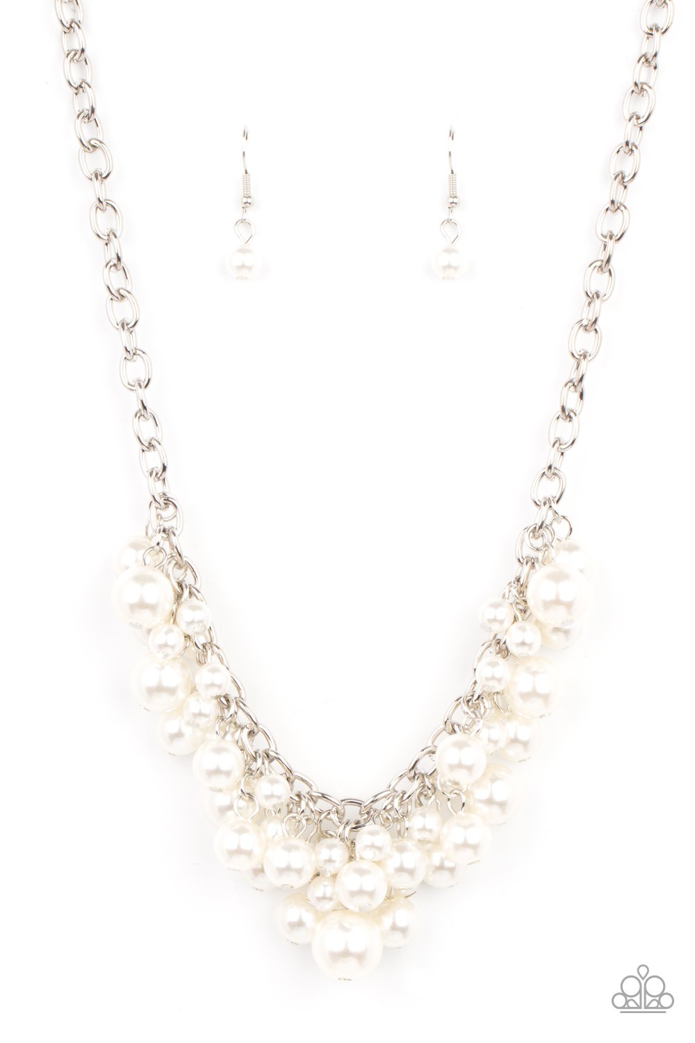 Down For The Countess White Necklace Paparazzo N0402
