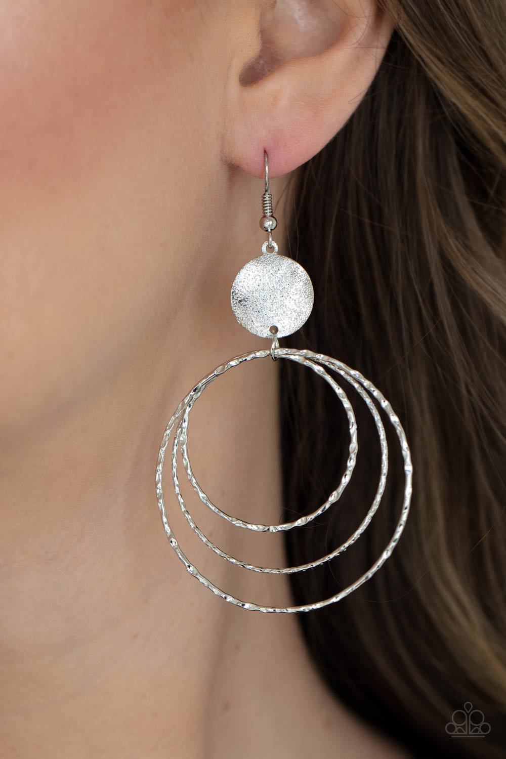 Universal Rehearsal - Silver Earring Paparazzi E0401