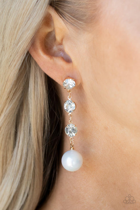 Yacht Scene - Gold Iridescent Pearl Earring E0621