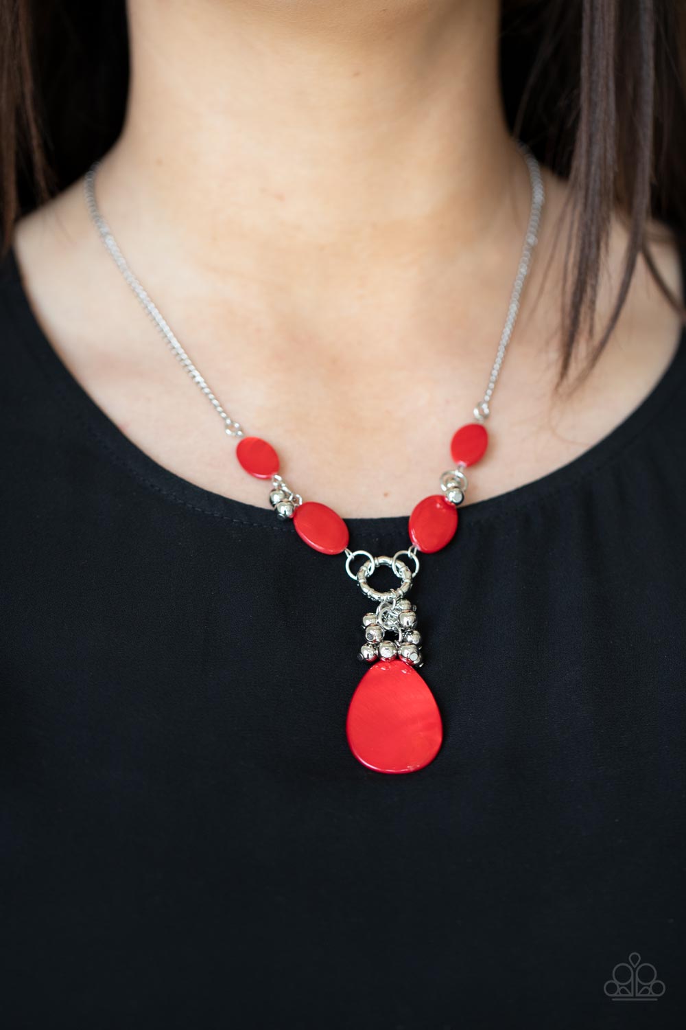 Summer Idol - Red Shell Like Teardrop Necklace Paparazzi N0910