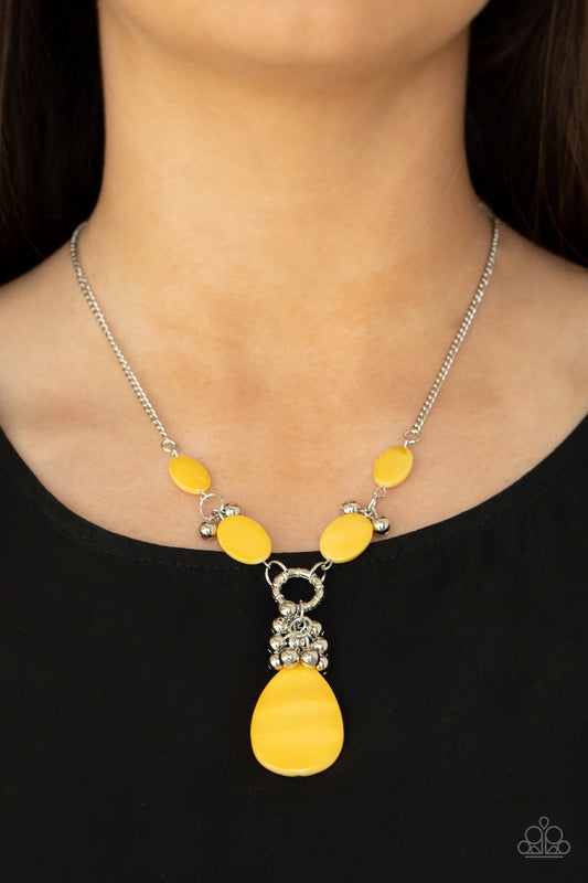 Summer Idol - Yellow Shell Like Bead Necklace Paparazzi N0815