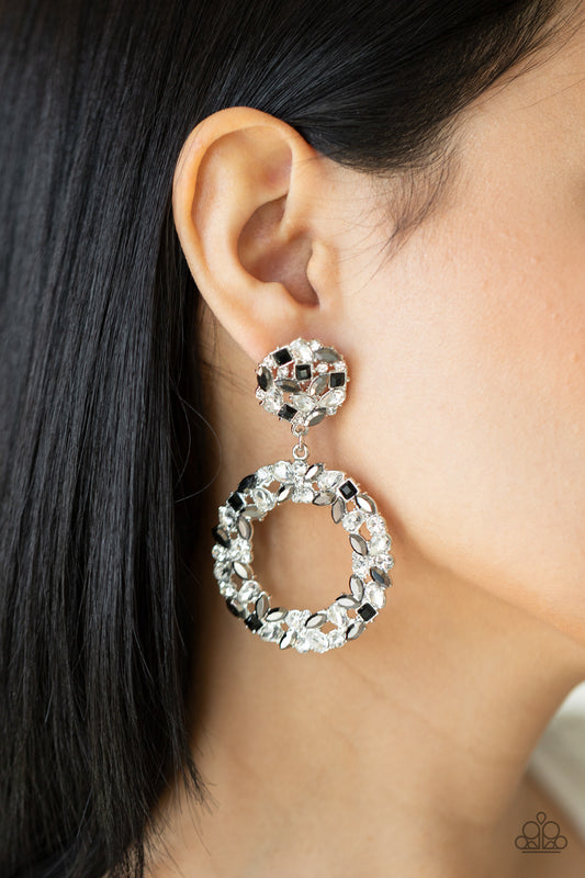 Party Ensemble - Black Earring Paparazzi E0312