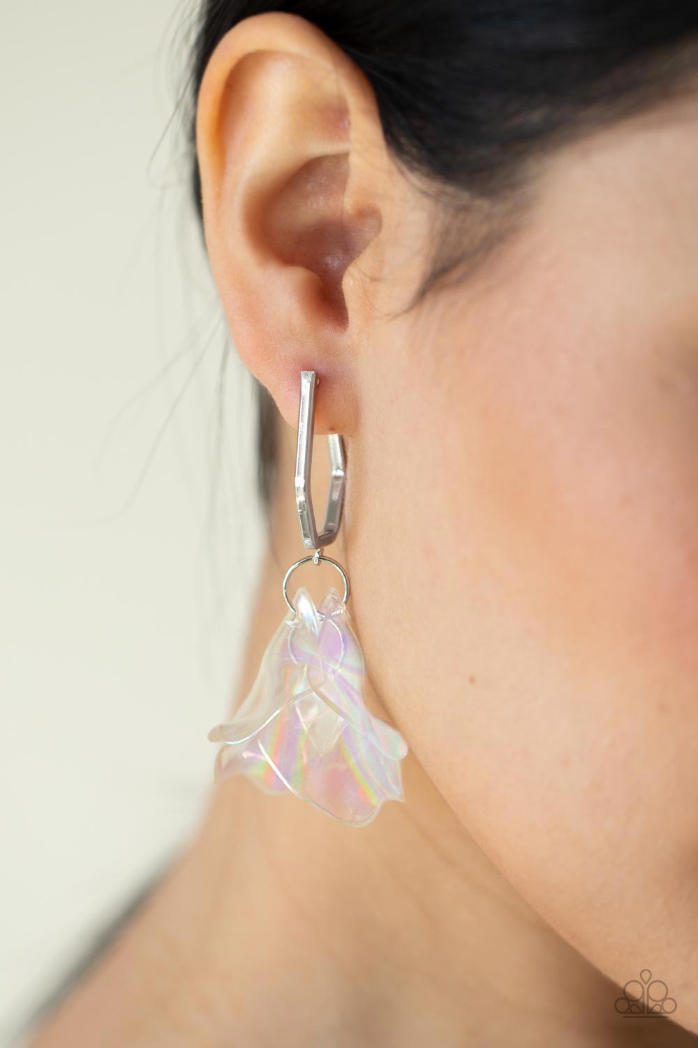 Jaw-Droppingly Jelly - Silver Earring Paparazzi E0316